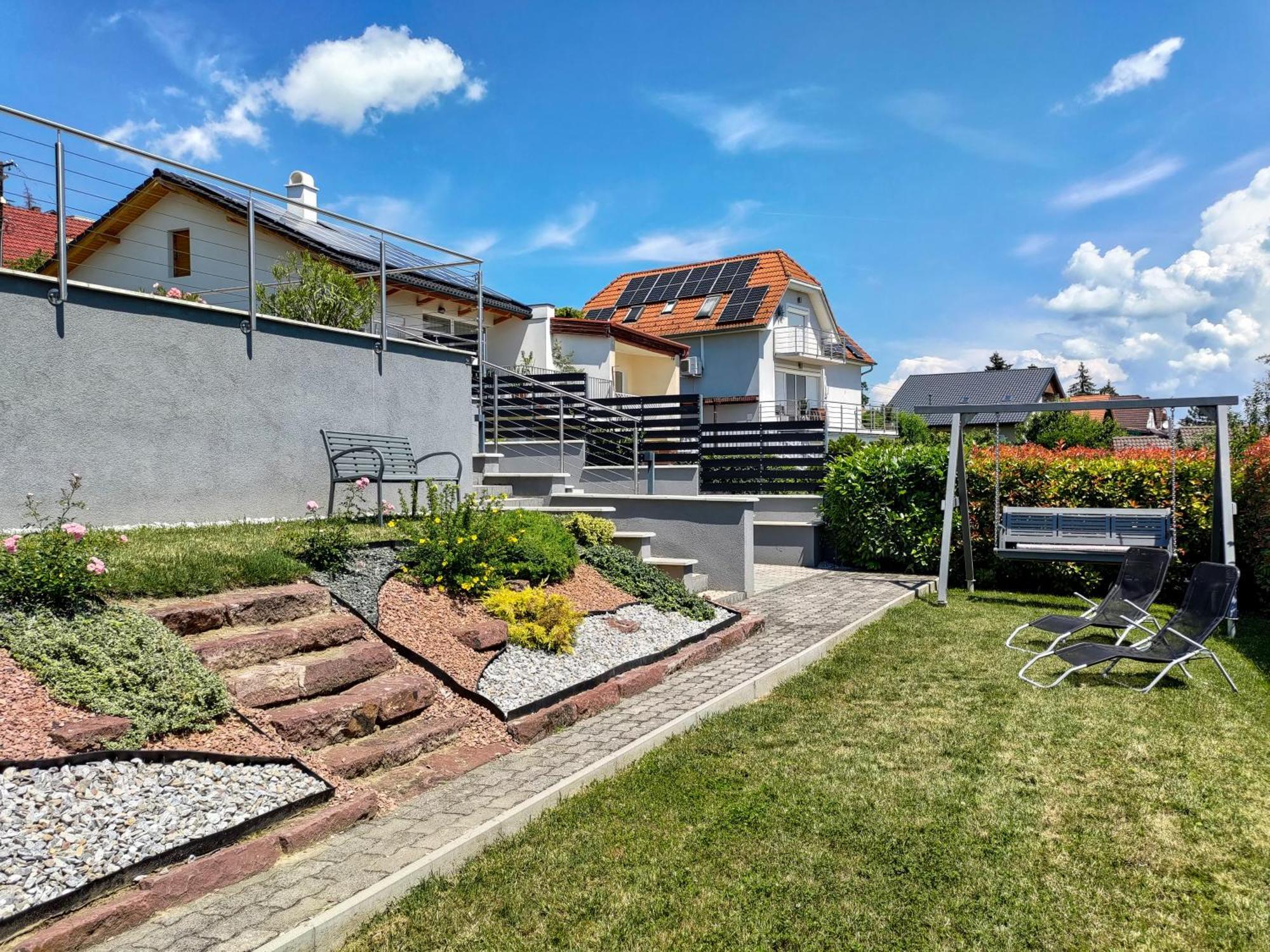 Balatonalmádi Fuegefa Apartman מראה חיצוני תמונה